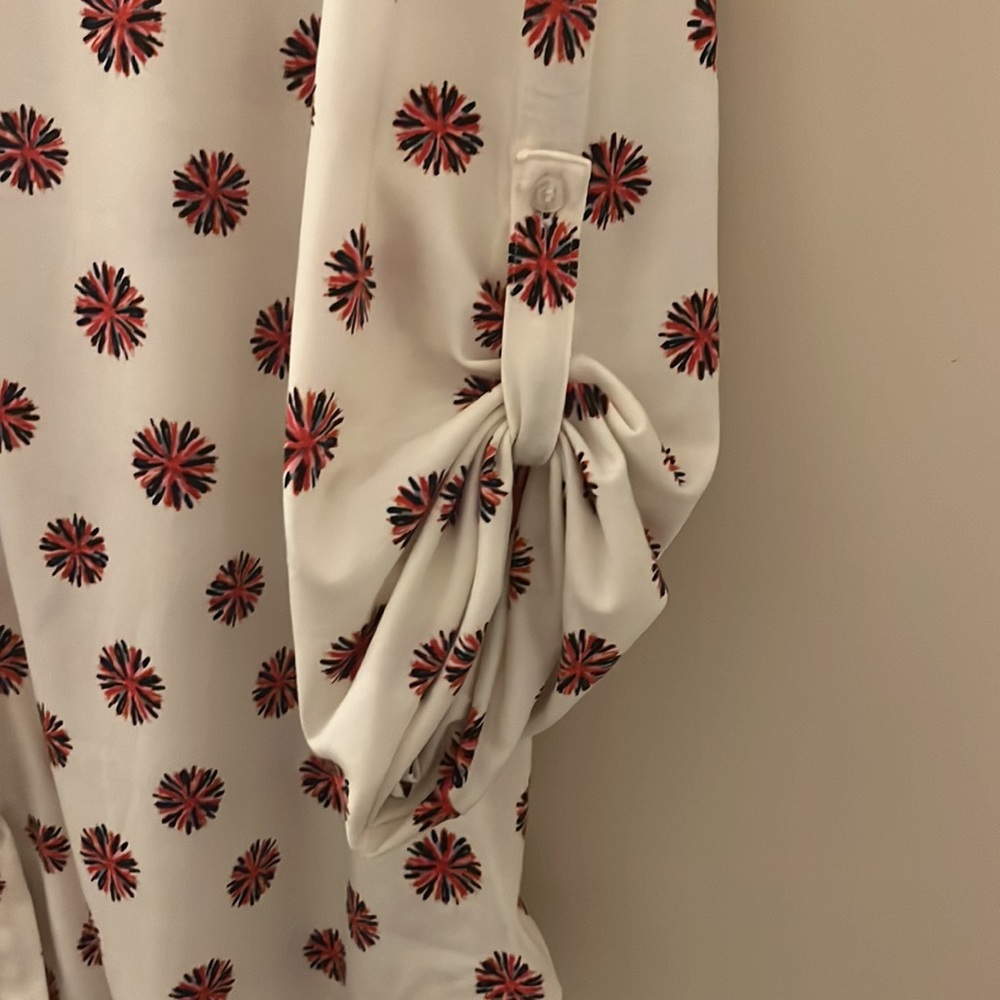 Lularoe Valentina knit button up shirt with button up sleeves size 2XL - Picture 3 of 4